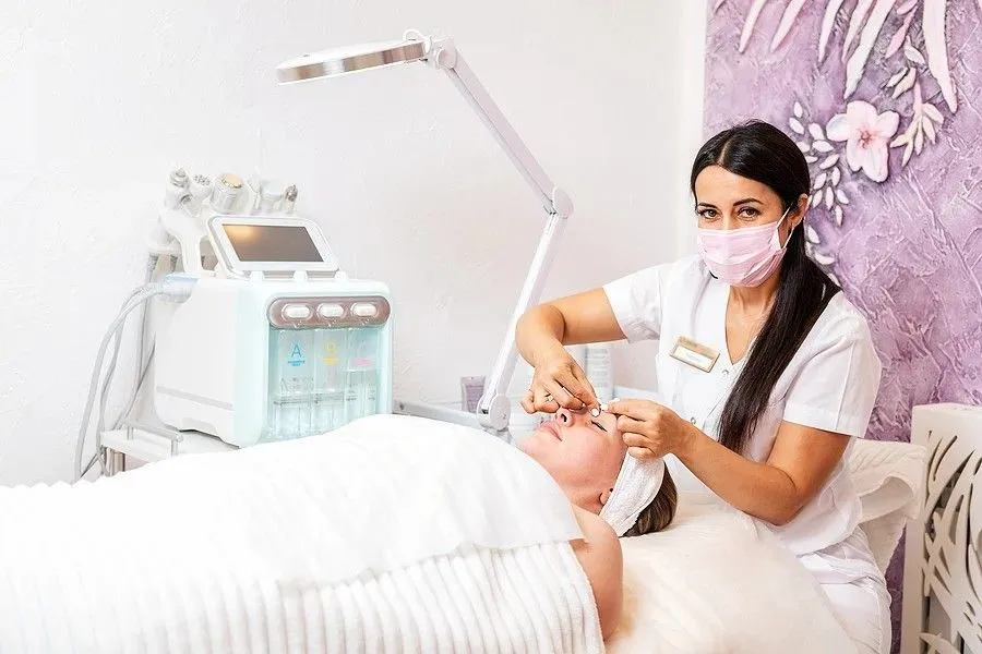 Who Is a Cosmetologist and What Procedures Can They Perform?